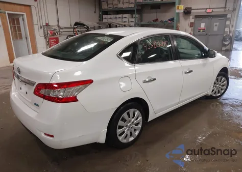 2014 Nissan Sentra S z USA, uszkodzony, nr VIN 3N1AB7AP4EY330971